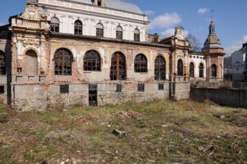 În spatele cazinoului va fi amenajată o terasă de acces
