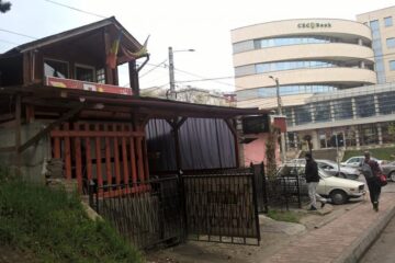 Barul spart de hoțul care a sunat la 112