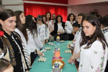 Proiectul "Tradiții și datini pascale”, la Liceul Tehnologic "Ștefan cel Mare" Cajvana