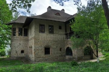 Atelierul instructiv educativ de origami, la Hanul Domnesc