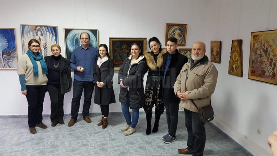 O parte dintre expozanți, la vernisaj