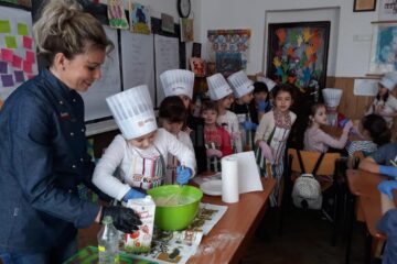 Curs de gătit, la Școala Nr. 3 Suceava