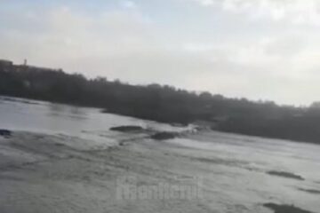 Podul provizoriu de peste râul Suceava, de la Verești, a fost închis
