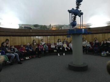 Preșcolarii de la Grădinița Nr. 8 Suceava, în vizită la ISU, la Observatorul Astronomic și muzeele sucevene