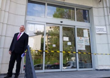 Primarul Ion Lungu, alături de Klaus Iohannis la lansarea celei de-a treia cărți