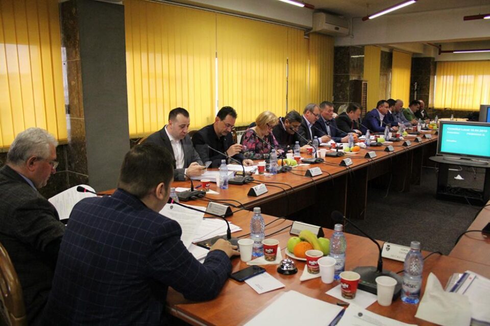 Consiliul Local Suceava a aprobat modernizarea a trei străzi de pământ, investiția totală fiind de peste 6 milioane de lei Consiliul Local Suceava a aprobat modernizarea a trei străzi de pământ, investiția totală fiind de peste 6 milioane de lei