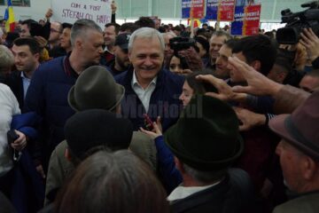 Liviu Dragnea – baie de mulțime la Dumbrăveni
