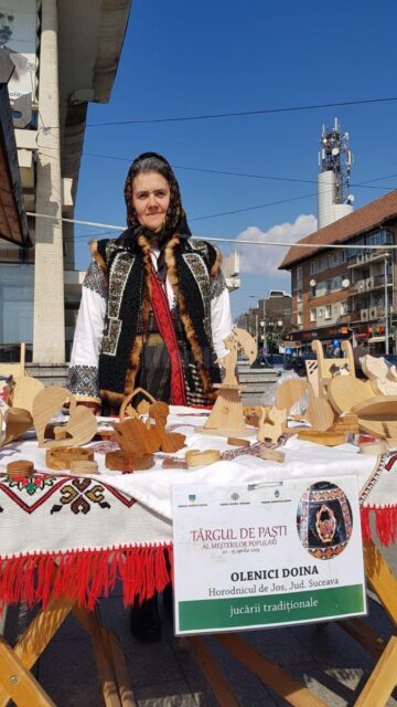 Târgul de Paște al meșterilor populari, deschis de sâmbătă pe esplanada Casei de Cultură Suceava 4