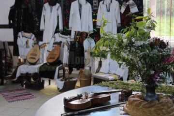 Tradiție și voie bună la prima ediție a Târgului de „Cămeși” din Sf. Ilie