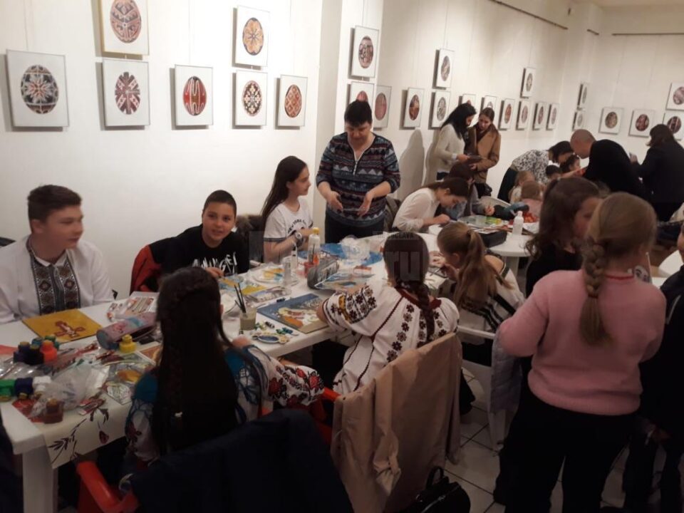 Peste o sută de elevi au participat la proiectul educațional ,,Sărbătoarea Învierii - spiritualitate și tradiții prin ochi de copil”
