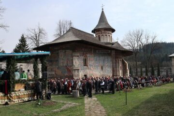Hram la Voroneț în Duminica Floriilor