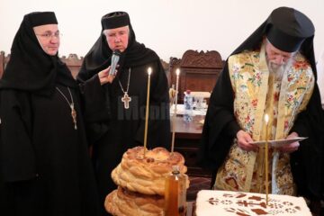 Sute de credincioși din țară, din Ucraina și Republica Moldova, la hramul Mănăstirii Voroneț