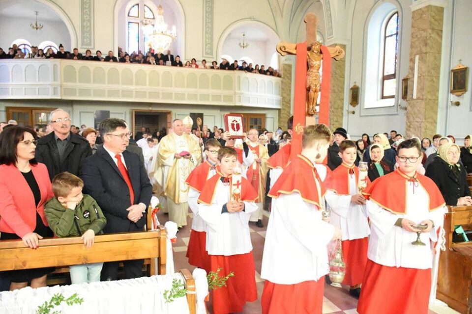 Ceremonialul împărțirii cu oul sfințit a avut loc și anul acesta în comunitatea polonezilor din Bucovina