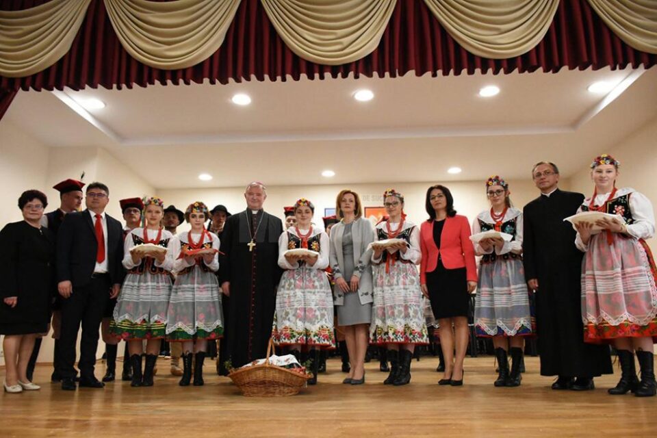 Oul a fost sfințit și apoi împărțit celor prezenți la Solonețu Nou