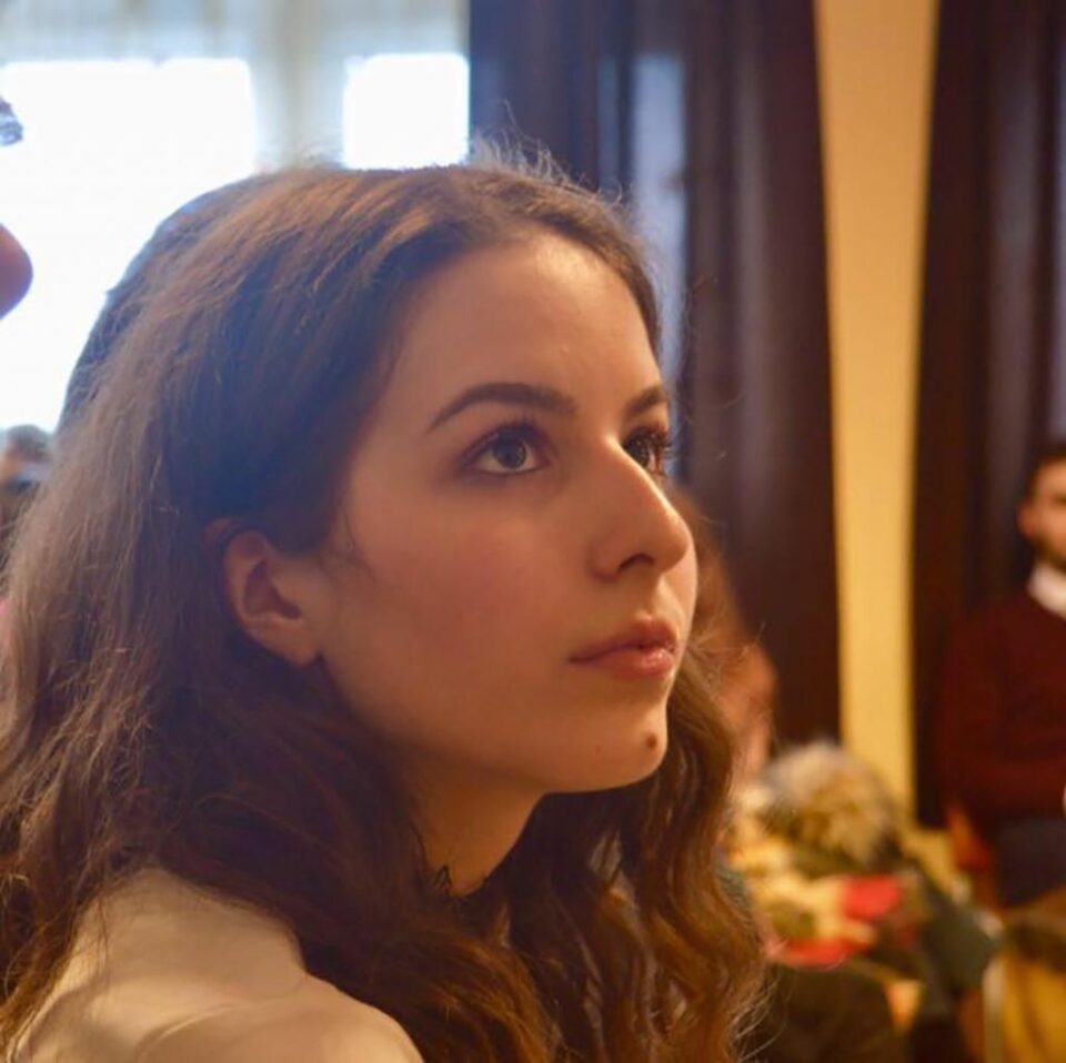 Diana Diaconescu, elevă în clasa a XI-a la Colegiul Național „Petru Rareș” din Suceava