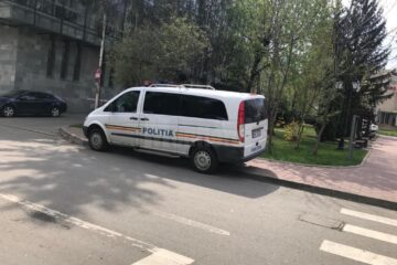 Cinci bărbați au fost reținuți vineri în urma unei acțiuni coordonate de procurorii DIICOT, Serviciul Teritorial Suceava