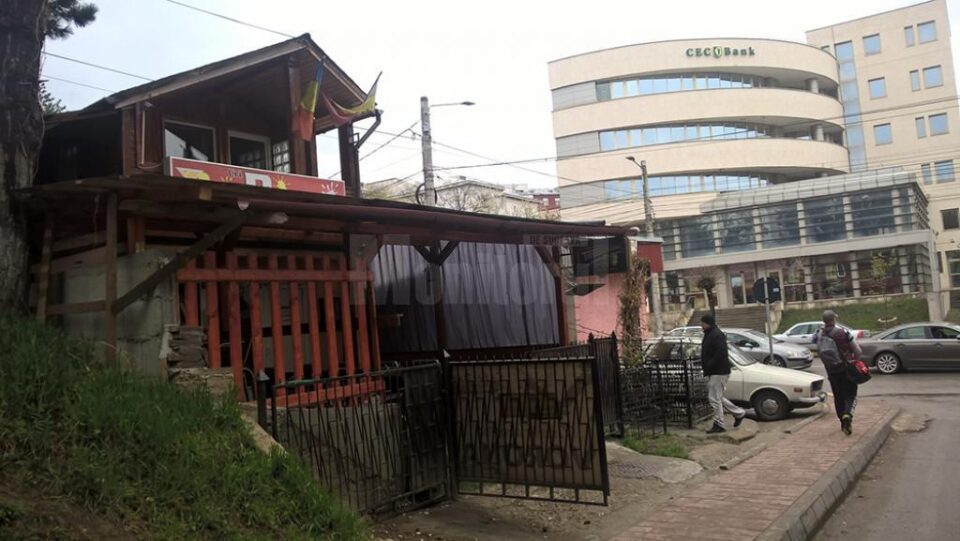 Barul spart de hoțul care a sunat la 112