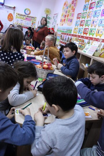 Parteneriat educațional între școlile „Miron Costin” și „Mihail Sadoveanu”