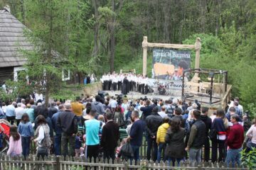 Peste 12.000 de persoane au vizitat, în perioada sărbătorilor pascale, Cetatea de Scaun și Muzeul Satului Bucovinean