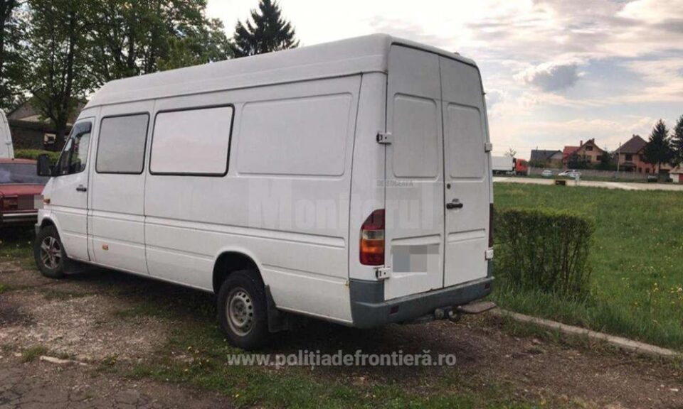 Mercedes căutat de autoritățile italiene, descoperit în PTF Siret