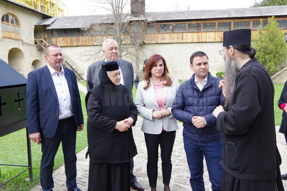 Ministrul Dezvoltării a inspectat lucrările de la Mănăstirea Sucevița