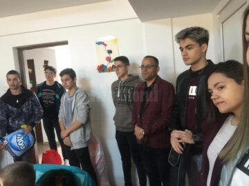 Copii din mai multe centre de plasament au primit cadouri din partea Asociației „Euroactiv”