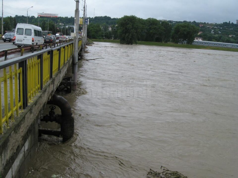 Cod galben de inundații pe cursurile râurilor Moldova, Bistrița și Suceava Cod galben de inundații pe cursurile râurilor Moldova, Bistrița și Suceava