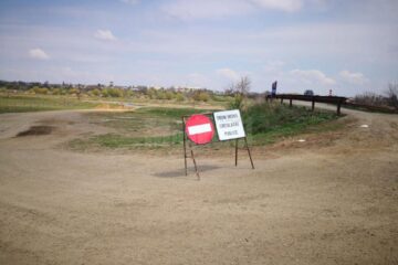 Podul de la Verești peste râul Suceava este închis circulației rutiere