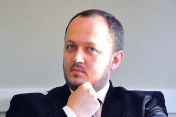 Profesorul universitar și scriitorul Adrian Papahagi