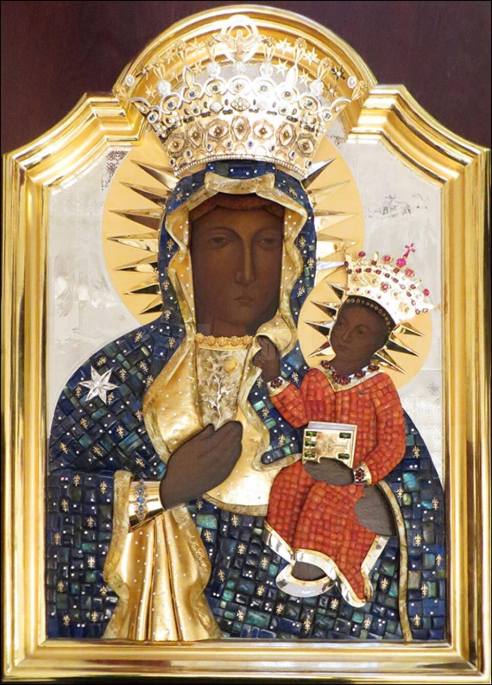 Icoana Maicii Domnului de la Sanctuarul de la Cacica