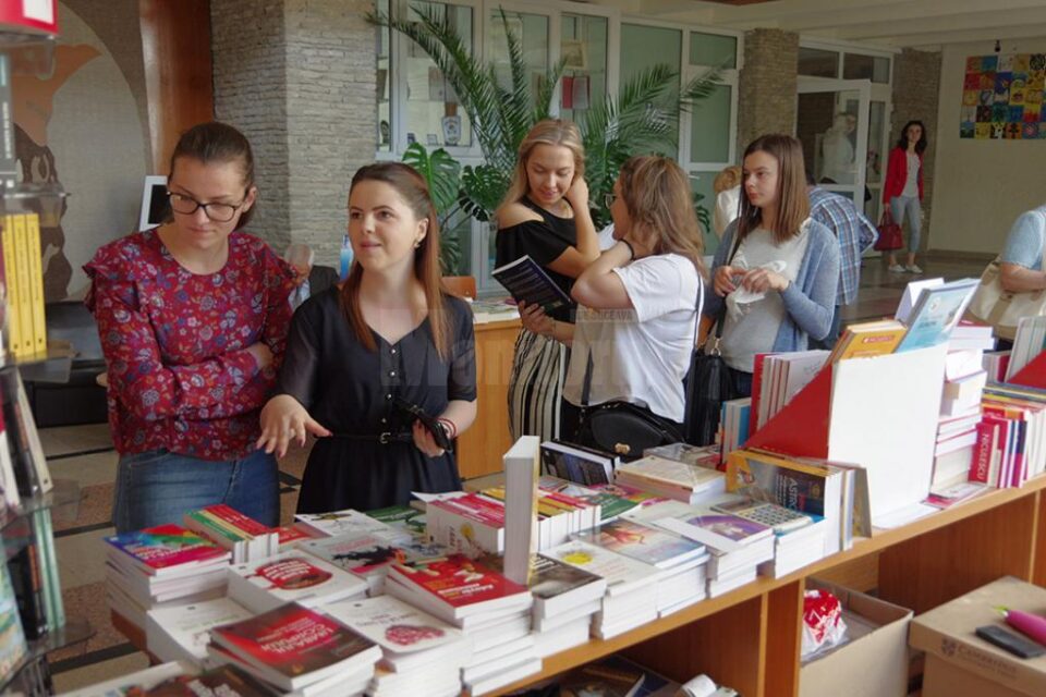 Sucevenii sunt invitați la Salonul Internațional de Carte de la Universitate