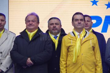 Miting liberal cu câteva mii de oameni, „pe vreme rea pentru vremuri mai bune”