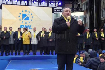 Miting liberal cu câteva mii de oameni, „pe vreme rea pentru vremuri mai bune”