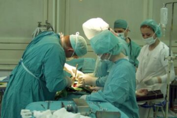 Doctorul a zis: „Veniți să vedeți minunea secolului!”