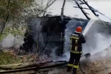 Gospodărie afectată de un incendiu izbucnit de la o țigară aprinsă
