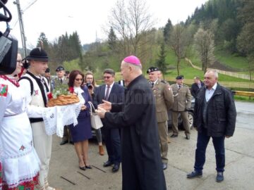 „Nu vă fie frică!” - mesajul episcopului romano-catolic Petre Gherghel, de Ziua Diasporei Poloneze, la Poiana Micului