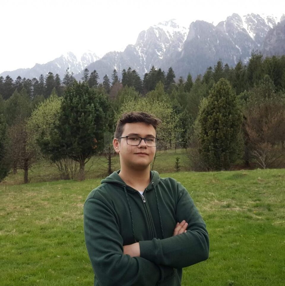 George Găitan, de la Colegiul „Petru Rareș”, a obținut argintul la Olimpiada de Științe a Uniunii Europene