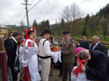 „Nu vă fie frică!” - mesajul episcopului romano-catolic Petre Gherghel, de Ziua Diasporei Poloneze, la Poiana Micului