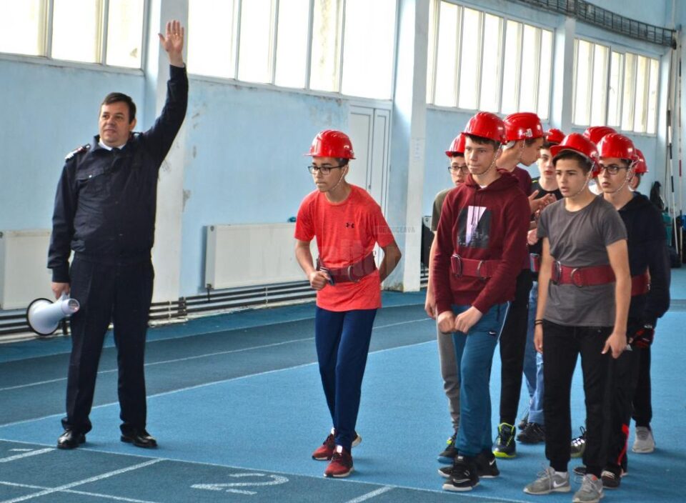 Trofeul ”Prietenii Pompierilor”, disputat într-o competiție organizată sâmbătă, la Suceava