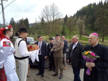 „Nu vă fie frică!” - mesajul episcopului romano-catolic Petre Gherghel, de Ziua Diasporei Poloneze, la Poiana Micului