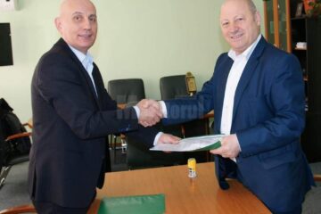 Ilie Boncheș a semnat contractul pentru modernizarea și extinderea Școlii Gimaziale Nr. 2 din Vatra Dornei