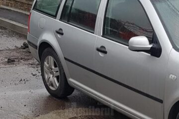 Ridicarea capacelor de canalizare de pe Bistriței, distrusă zilnic de cei care intră abuziv cu autovehiculele pe strada închisă circulației