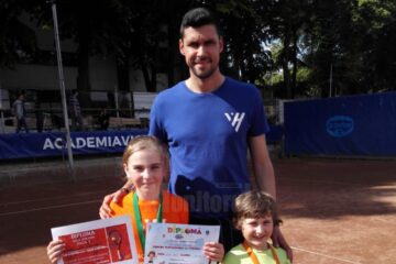 Ana Maria și David, premiați de fostul mare tenismen Victor Hănescu