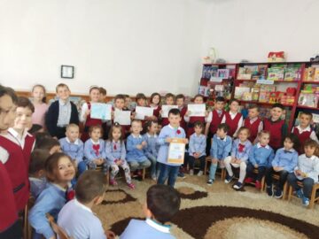 Preșcolarii de la Grădinița “Lizuca” din Fălticeni, implicați în Campania Globală pentru Educație