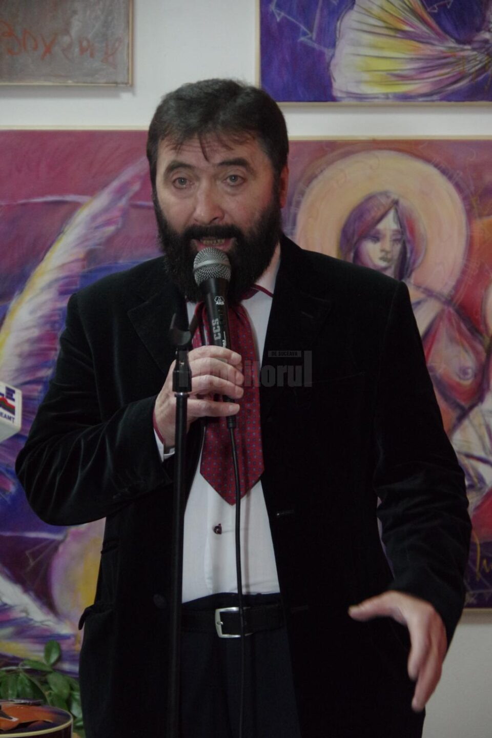 Expoziția de pictură a artistului Konstantyn Ungureanu Box, vernisată joi la Galeria de Artă ”Ion Irimescu” Suceava Expoziția de pictură a artistului Konstantyn Ungureanu Box, vernisată joi la Galeria de Artă ”Ion Irimescu” Suceava
