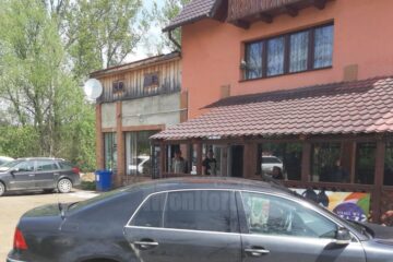Autoturismul burdușit cu țigări de contrabandă