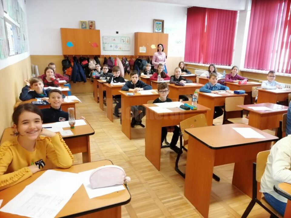 Concursul de istorie „Clio”, găzduit sâmbătă de Școala „Ioan Ciurea” Fălticeni