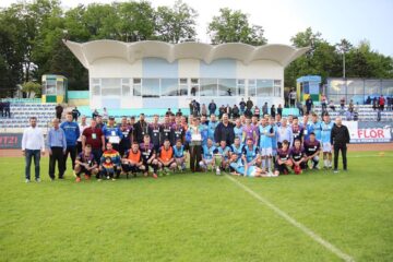 Fotografie de grup cu finaliștii Cupei României faza județeană