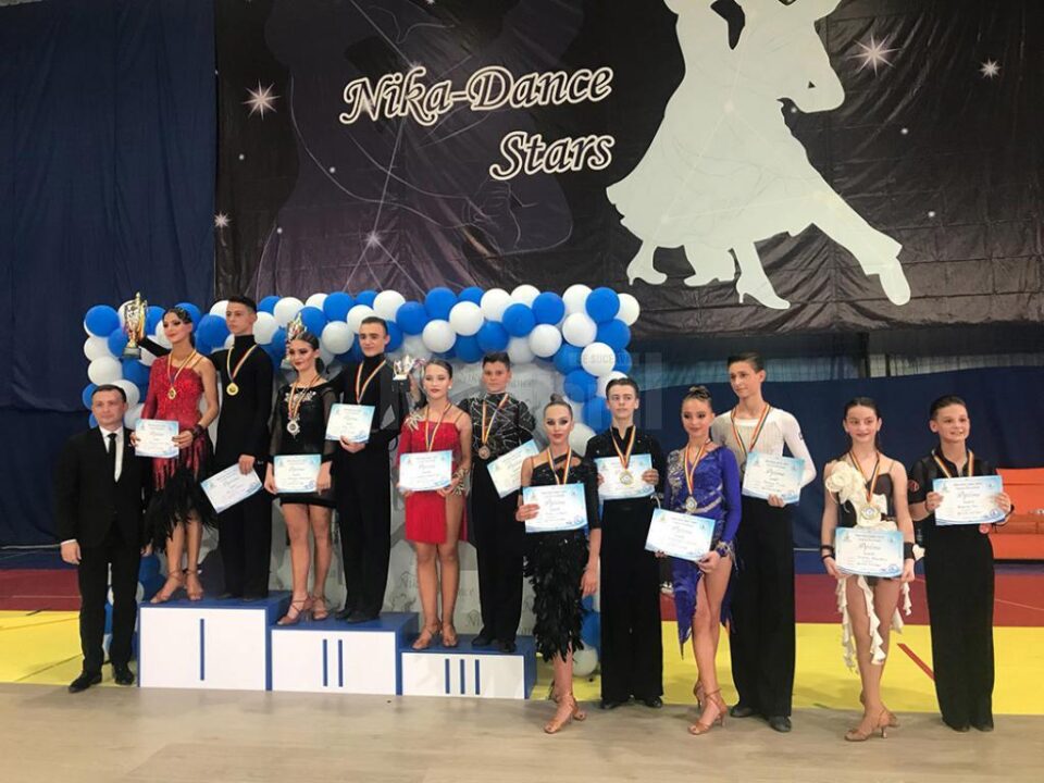 Suceveni pe podium, la competiții internaționale de dans sportiv