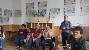 Schimb de experiență la Școala Gimnazială Ciocănești, între profesori și studenți de la trei universități din Thailanda și Universitatea de Nord Baia Mare